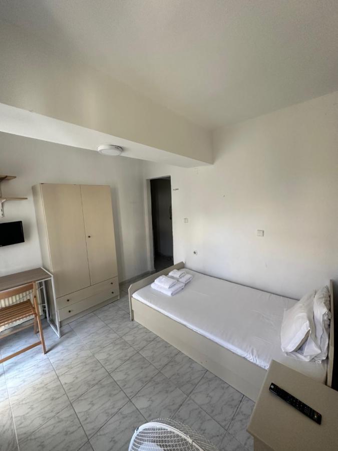 Rooms To Let Stefos Nea Chili ภายนอก รูปภาพ